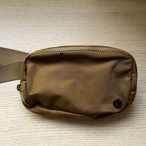 Lululemon belt bag